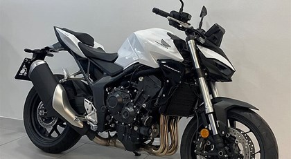 Neumotorrad Honda CB1000 Hornet