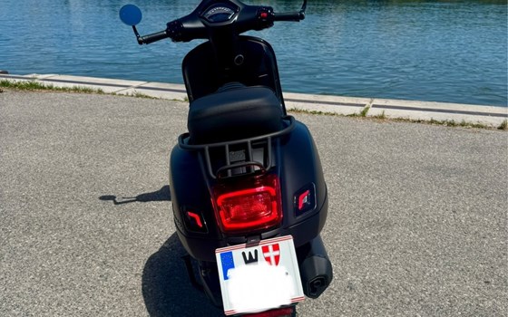 Gebrauchtmotorrad Vespa GTS 300 hpe Super Sport - Bild 16