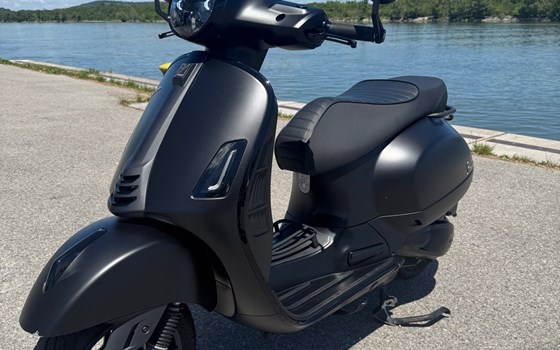 Gebrauchtmotorrad Vespa GTS 300 hpe Super Sport - Bild 3