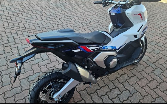 Gebrauchtmotorrad Honda X-ADV Special Edition - Bild 4