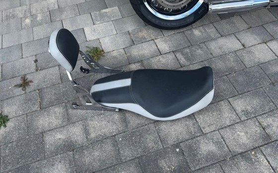 Gebrauchtmotorrad Harley-Davidson Dyna Super Glide Custom FXDC - Bild 9