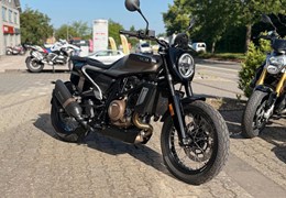 Gebrauchte Husqvarna Svartpilen 701