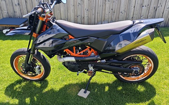Gebrauchtmotorrad KTM 690 SMC R - Bild 14