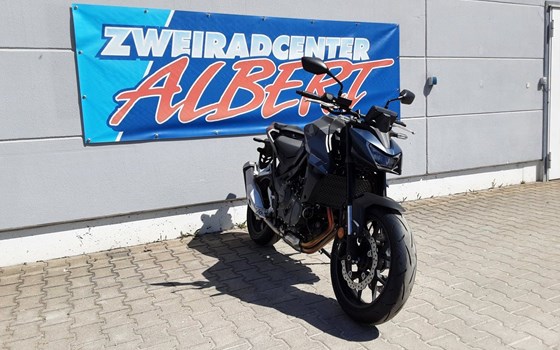 Gebrauchtmotorrad Honda CB750 Hornet E-Clutch - Bild 3