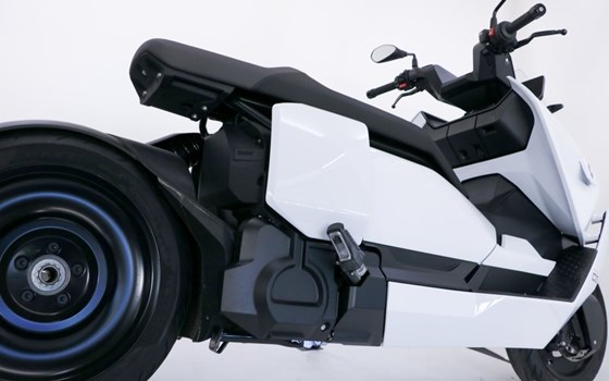 Gebrauchtmotorrad BMW CE 04 L3e A1 - Bild 11