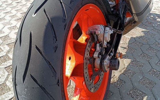 Gebrauchtmotorrad KTM 690 Duke R - Bild 6