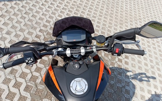 Gebrauchtmotorrad KTM 690 Duke R - Bild 8