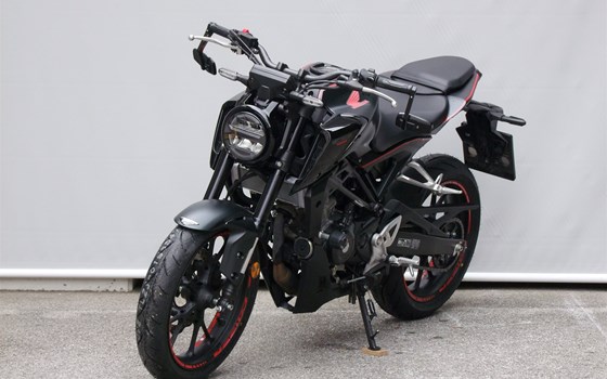 Gebrauchtmotorrad Honda CB 125 - Bild 1