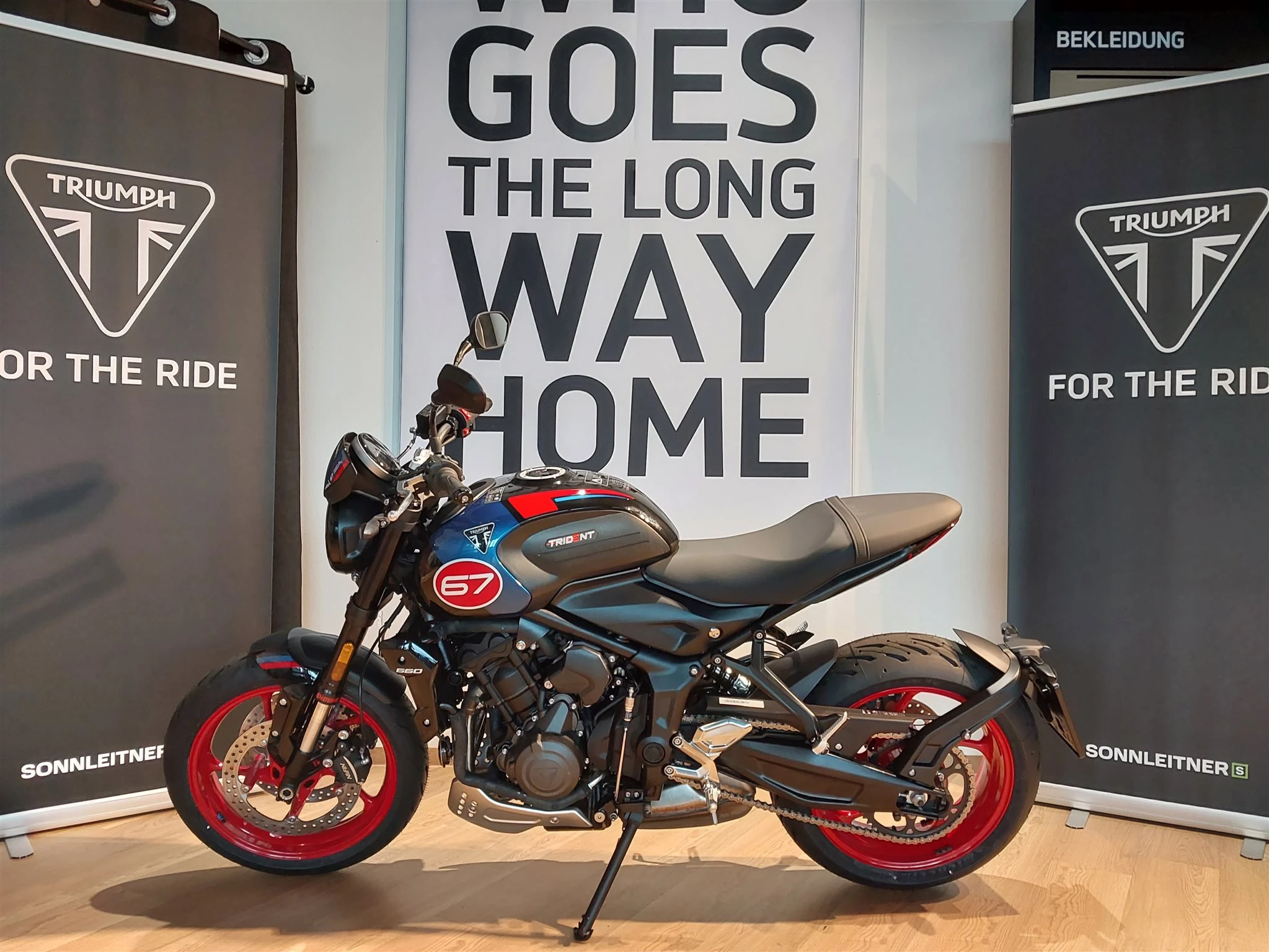 Triumph Trident 660 Triple Tribute