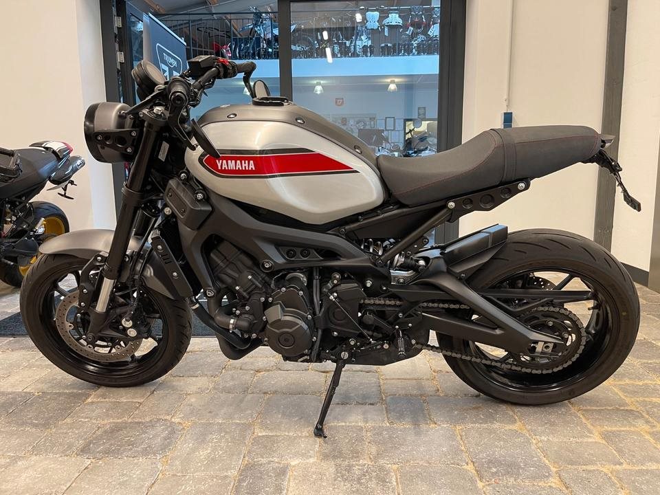 Yamaha XSR900