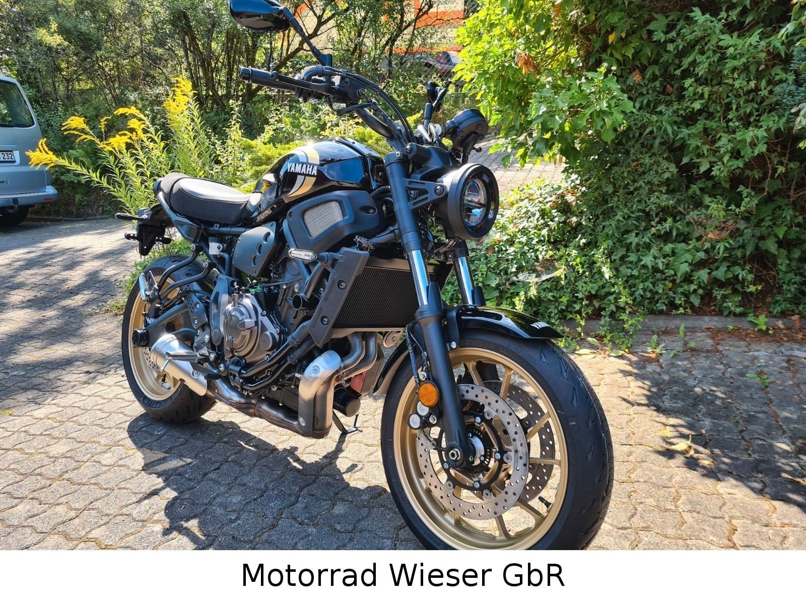 Yamaha XSR700