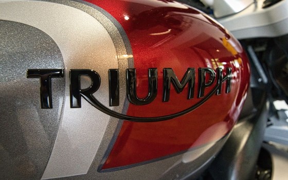 Gebrauchtmotorrad Triumph Rocket 3 R - Bild 4
