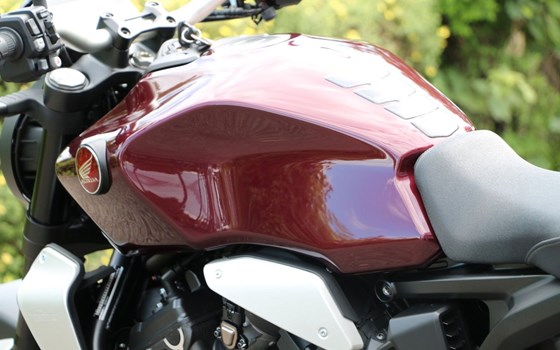 Gebrauchtmotorrad Honda CB 1000 R - Bild 4