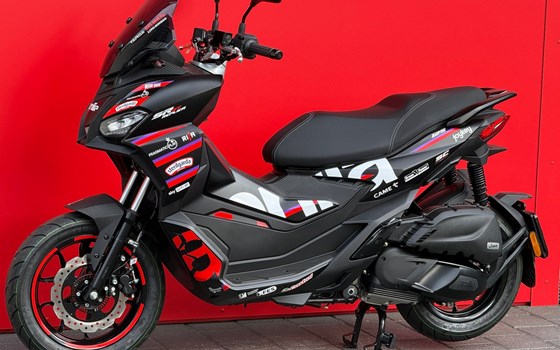 Motorrad Occasion Aprilia SR GT Replica 125 - Bild 12