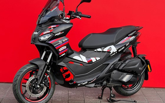 Motorrad Occasion Aprilia SR GT Replica 125 - Bild 15