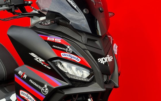 Motorrad Occasion Aprilia SR GT Replica 125 - Bild 4