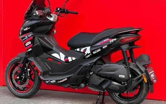Neufahrzeug Aprilia SR GT Replica 200 - Bild 11