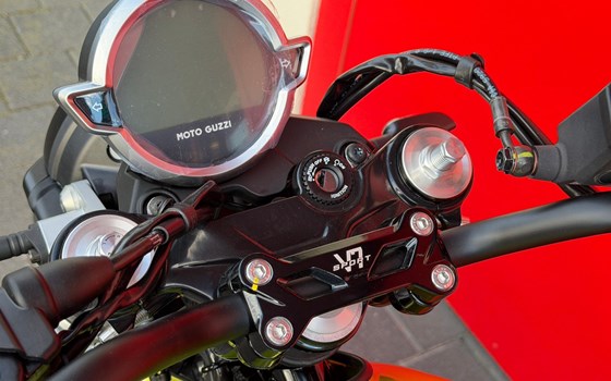 Neufahrzeug Moto Guzzi V7 - Bild 9