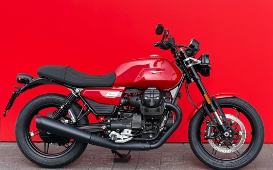 Neufahrzeug Moto Guzzi V7 - Bild 1