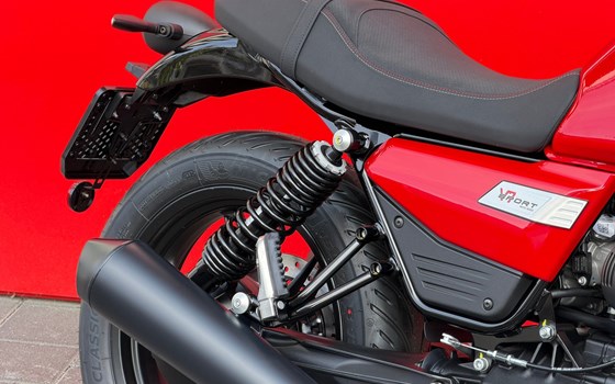 Neufahrzeug Moto Guzzi V7 - Bild 16