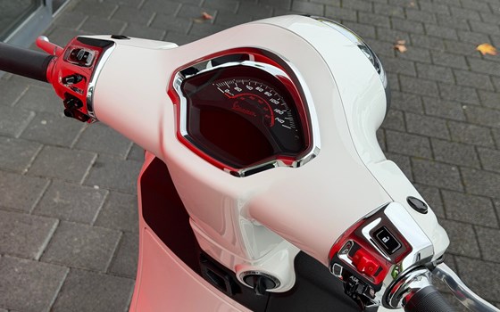 Neufahrzeug Vespa GTS 310 - Bild 12