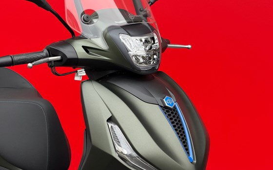 Neufahrzeug Piaggio Beverly 400 S - Bild 9