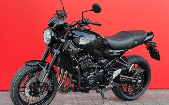 Neufahrzeug Kawasaki Z900 RS Black Ball Edition - Bild 3