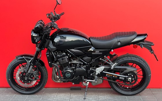 Neufahrzeug Kawasaki Z900 RS Black Ball Edition - Bild 4