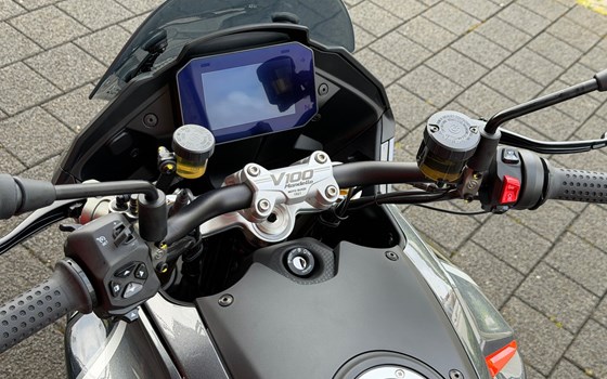 Neufahrzeug Moto Guzzi V100 Mandello S - Bild 10