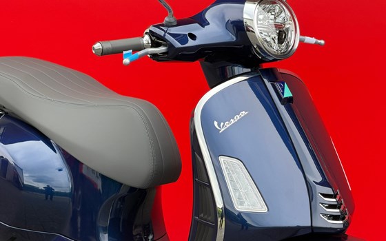 Neufahrzeug Vespa GTS 125 - Bild 8