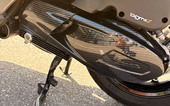 Gebrauchtmotorrad Vespa GTS 300 hpe Super Tech - Bild 9