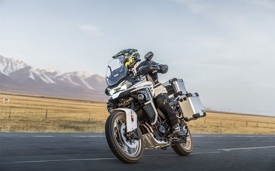 Neufahrzeug CFMOTO 800MT-ES - Bild 4