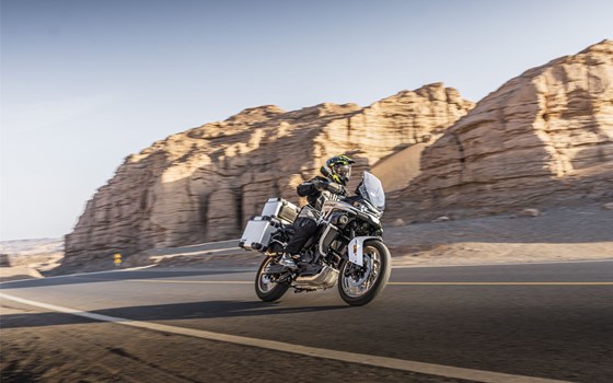 Neufahrzeug CFMOTO 800MT-ES - Bild 6