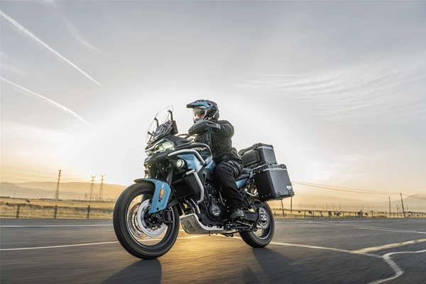 CFMOTO 800MT-ES (Neptune Blue) - Bild 8