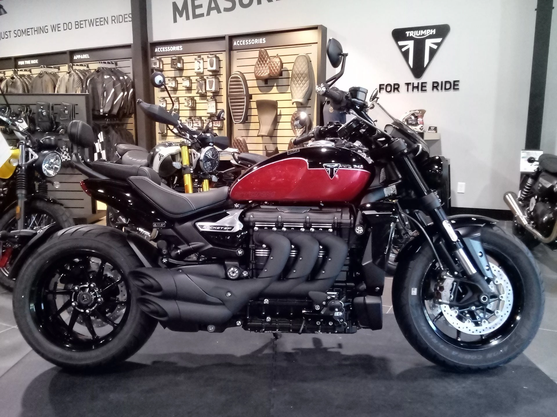 Triumph Rocket 3 Storm GT