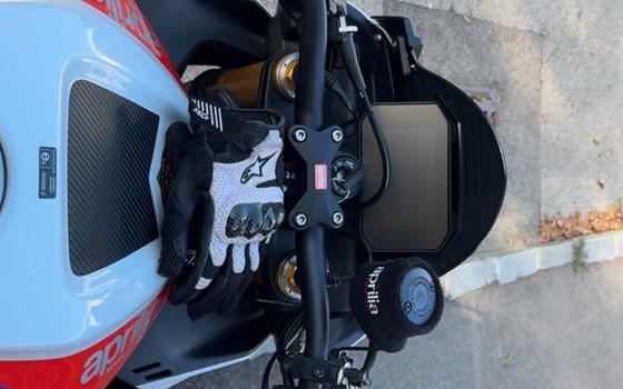 Gebrauchtmotorrad Aprilia Tuono V4 1100 Factory - Bild 6