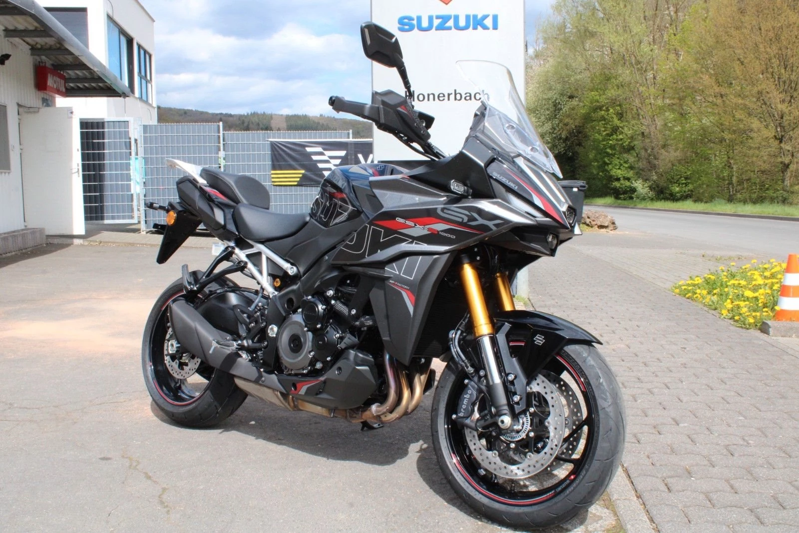 Suzuki GSX-S1000GX