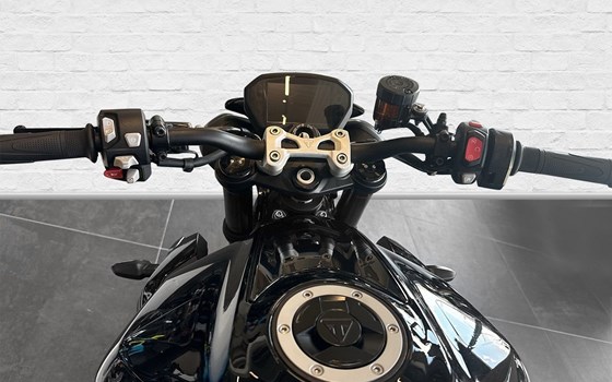 Gebrauchtmotorrad Triumph Street Triple RS - Bild 5
