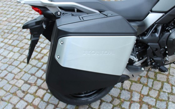 Gebrauchtmotorrad Honda XL750 Transalp - Bild 12