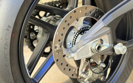 Gebrauchtmotorrad Ducati Panigale V4 Tricolore - Bild 10