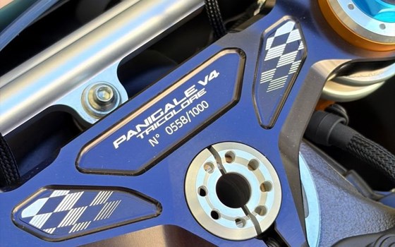 Gebrauchtmotorrad Ducati Panigale V4 Tricolore - Bild 4