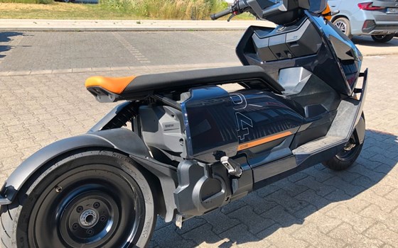 Gebrauchtmotorrad BMW CE 04 - Bild 11