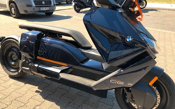Gebrauchtmotorrad BMW CE 04 - Bild 12