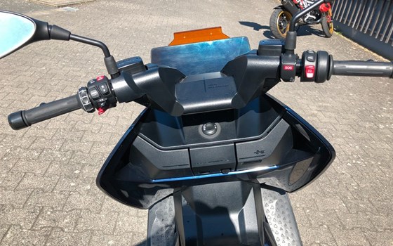 Gebrauchtmotorrad BMW CE 04 - Bild 17