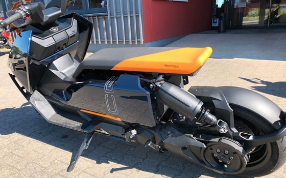 Gebrauchtmotorrad BMW CE 04 - Bild 3