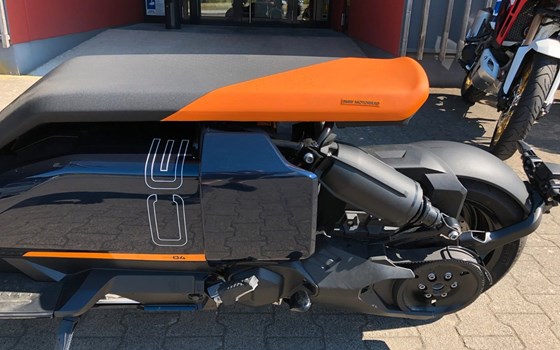 Gebrauchtmotorrad BMW CE 04 - Bild 5