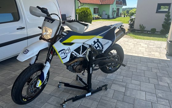 Gebrauchtmotorrad Husqvarna 701 Supermoto - Bild 7