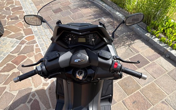 Gebrauchtmotorrad Yamaha T-MAX Iron Max ABS - Bild 10