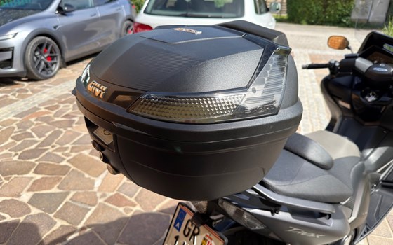 Gebrauchtmotorrad Yamaha T-MAX Iron Max ABS - Bild 9