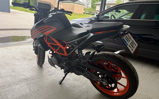 Gebrauchtmotorrad KTM 125 Duke - Bild 1